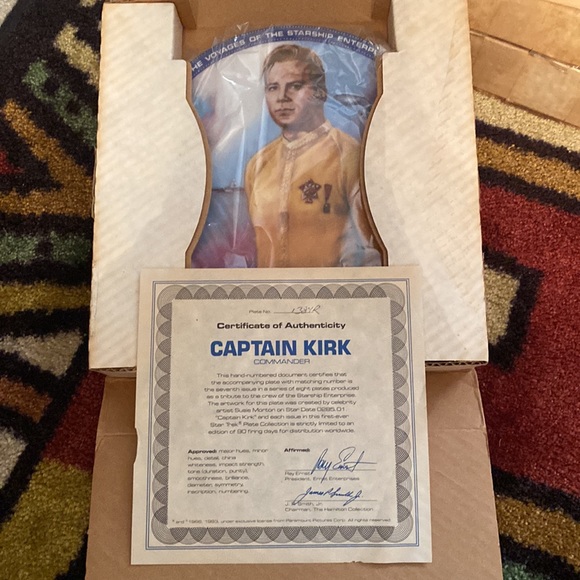 Star Trek 25th Anniversary Plate Set by The Hamilton Collection - Picture 10 of 10